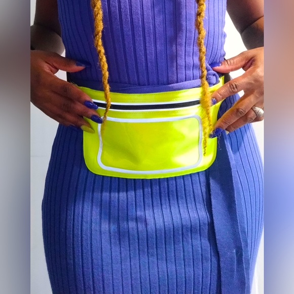 CW 🫶🏾 Fanny Pack 💚🩷🖤 - Picture 8 of 11